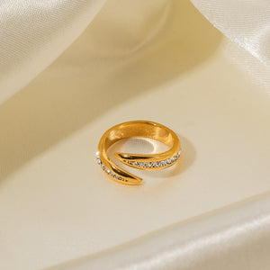 Goldie Ring