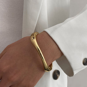 Glossy Bracelet