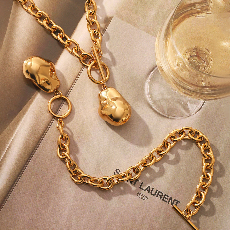 Retro Stainless Steel OT Buckle Gold-plated Necklace Women's Simple High-end Sense
