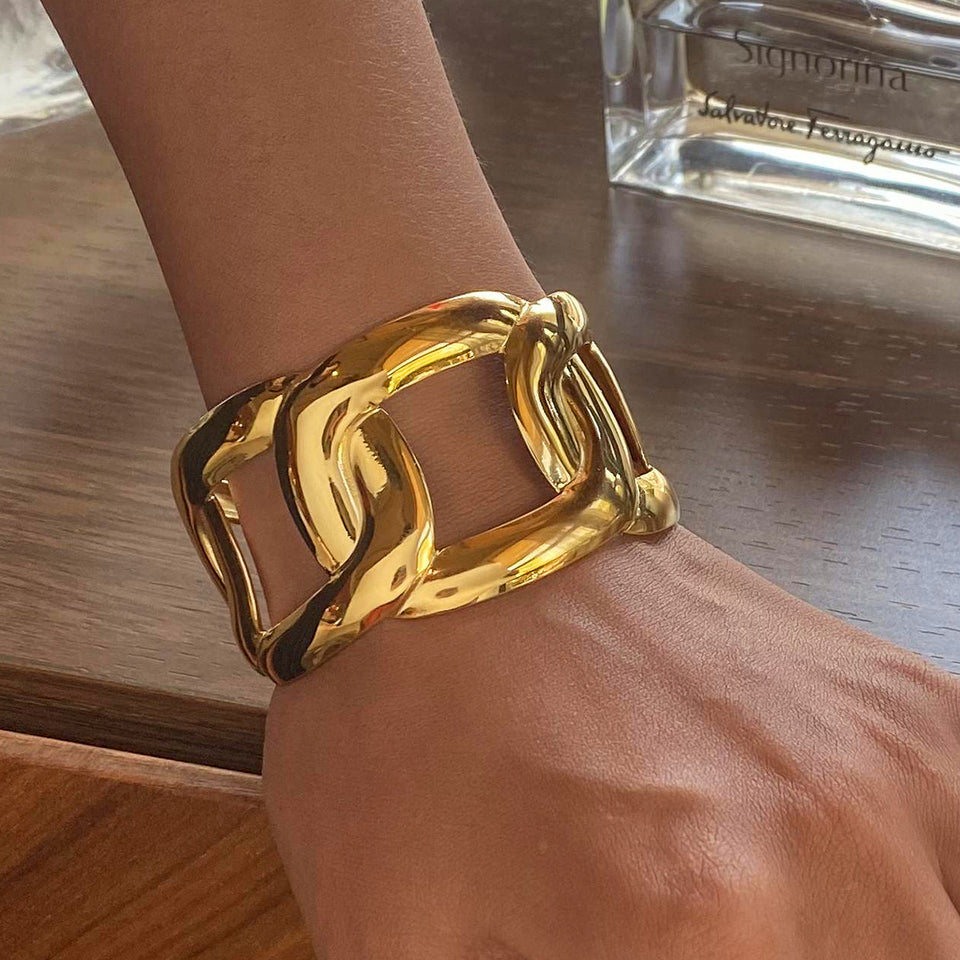 Loose Knot Bracelet