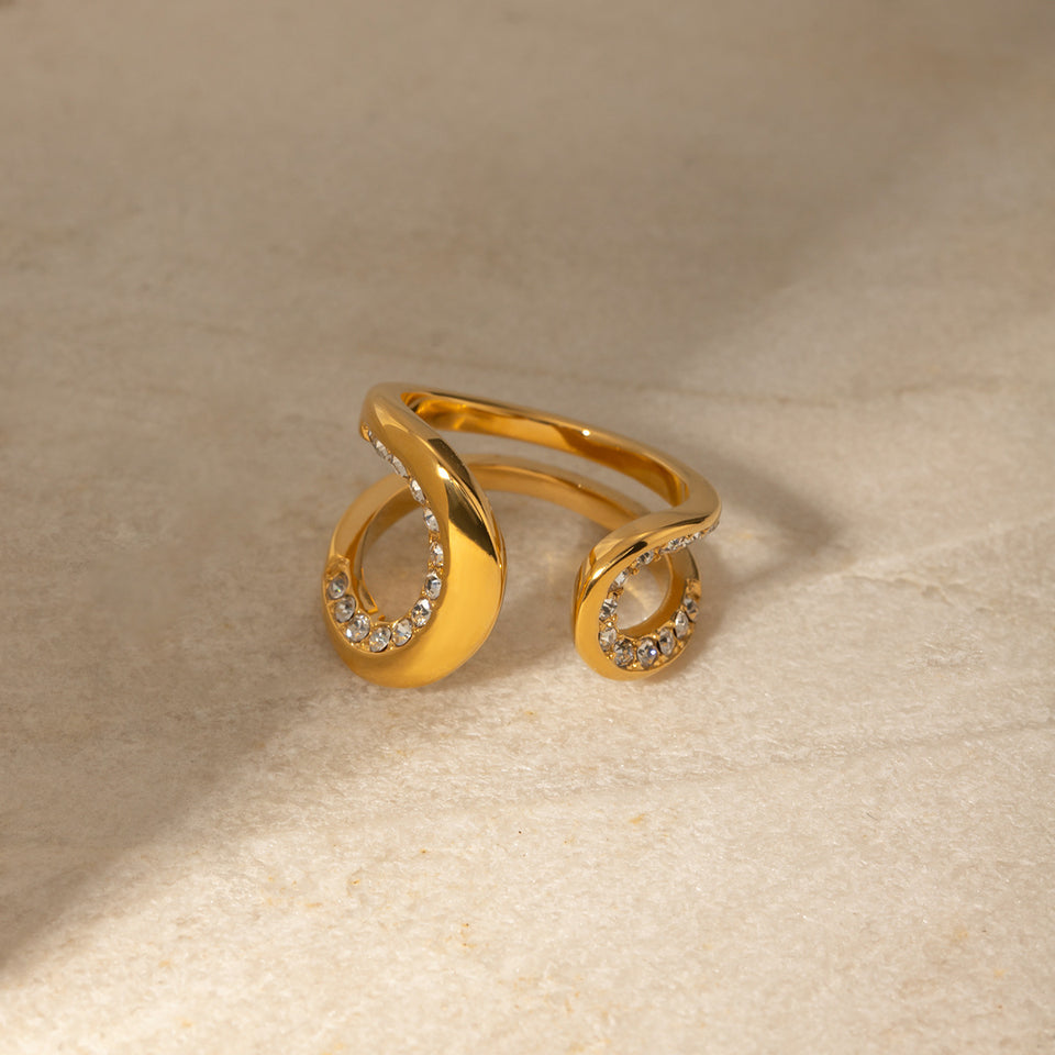 Semi Cirkle Inlaid With Diamond