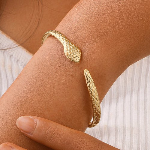 Engraved Snakey Bracelet