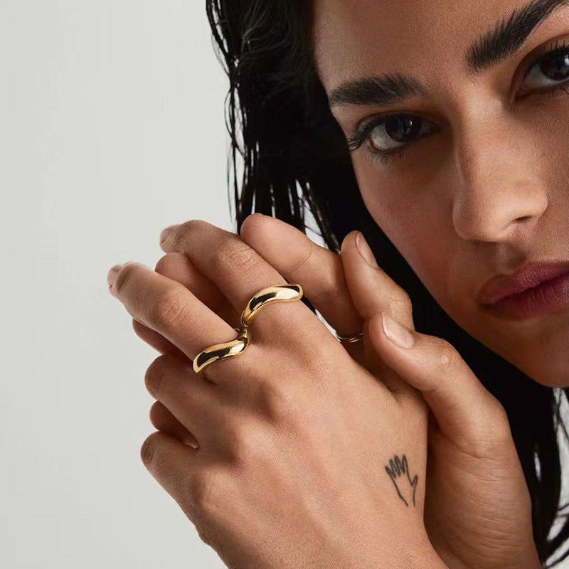 Curved Ring - Stainless steel