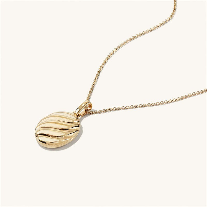 Flat Cocoon Necklace